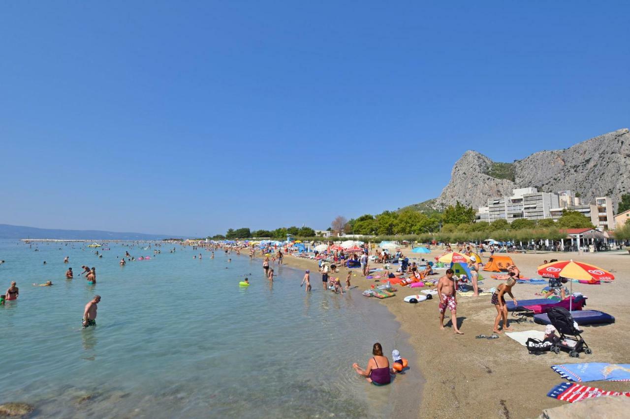 Apartment Nansy Omiš Eksteriør bilde
