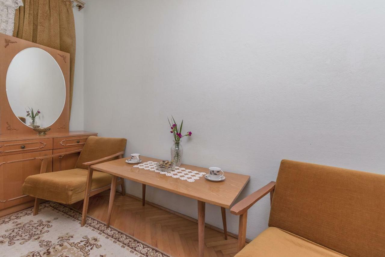 Apartment Nansy Omiš Eksteriør bilde