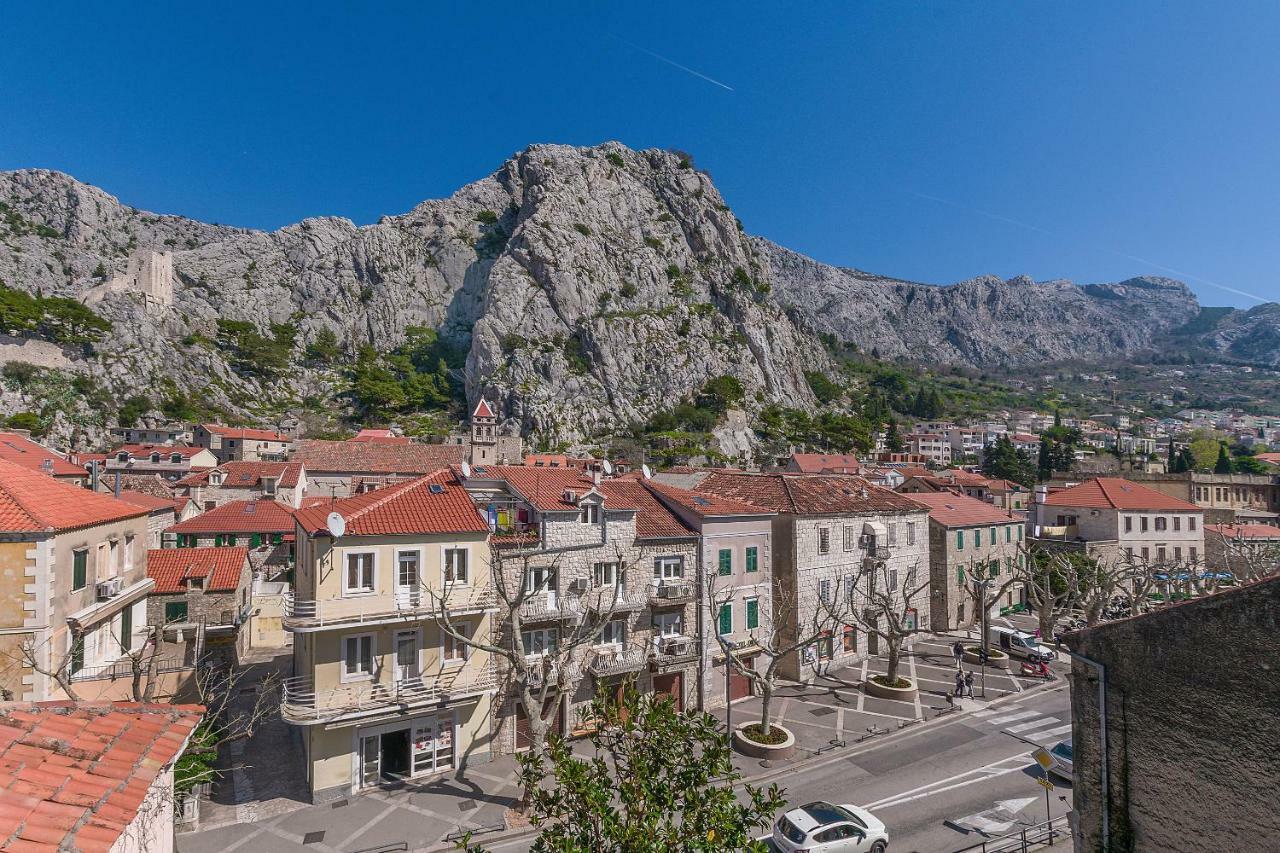 Apartment Nansy Omiš Eksteriør bilde