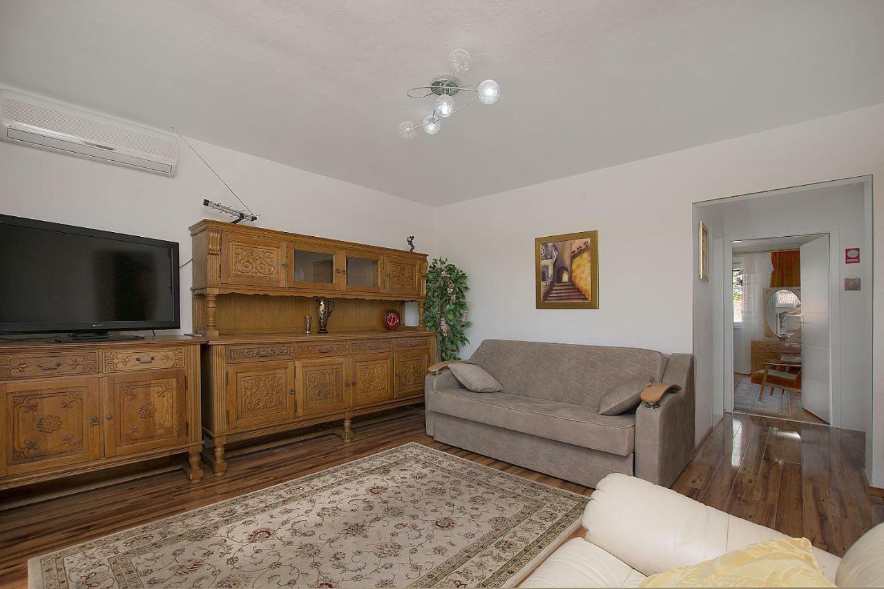 Apartment Nansy Omiš Rom bilde
