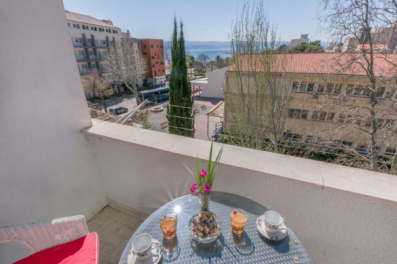 Apartment Nansy Omiš Eksteriør bilde